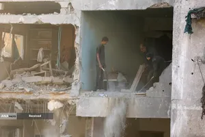 حملات هوایی گسترده به غزه