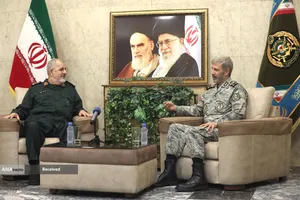 دیدار فرمانده کل سپاه با فرمانده کل ارتش