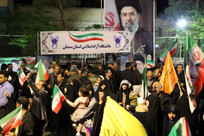 تجلی پیوند دانشگاه و جامعه در قلب سمنان/ برپایی موکب خدمت&zwnj;رسانی دانشگاه آزاد اسلامی در اجتماع عظیم مردمی