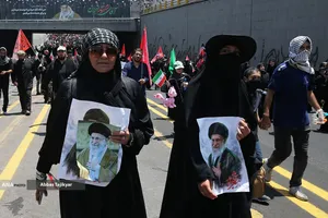 تشییع پیکر مطهر آقای شهید ایران و خانواده ایشان