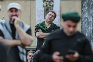 مراسم وداع با رهبر شهید انقلاب حضرت آیت الله سیدعلی خامنه&zwnj;ای (ره) و خانواده ایشان