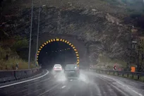 سفر خود را تا مساعد شدن وضعیت هوا به تعویق بیندازید