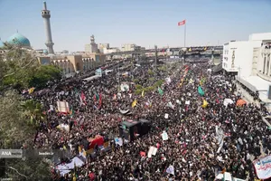 تشییع پیکر مطهر امام شهید در نجف اشرف