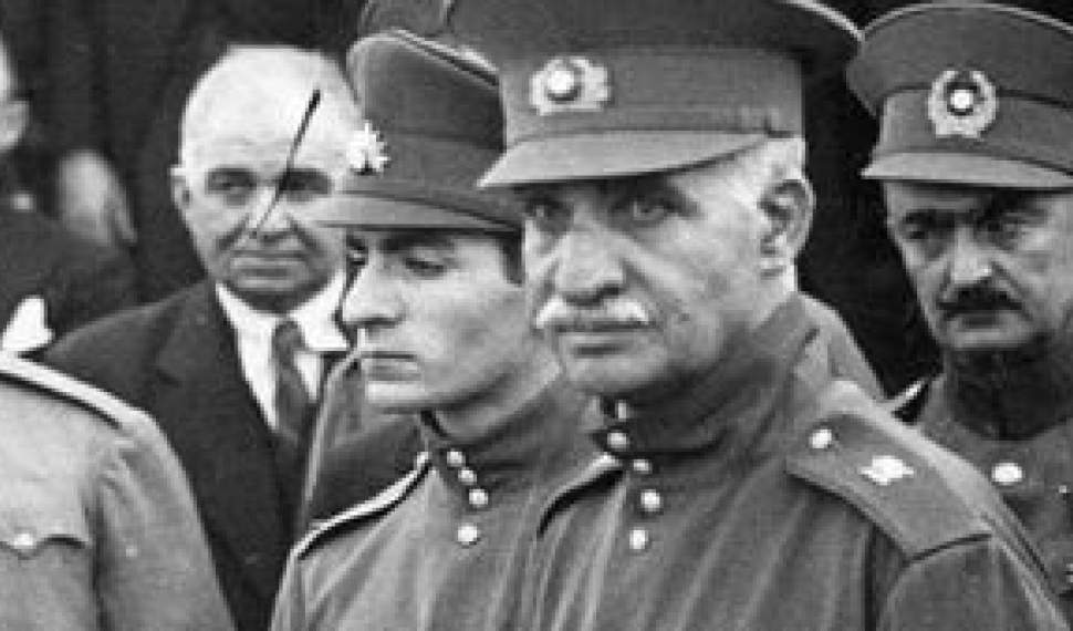 معامله حکومت با خاک/ رازهای ناگفته سیاست خارجی و مرزبخشی پهلویها معامله حکومت با خاک/ رازهای ناگفته سیاست خارجی و مرزبخشی پهلویها