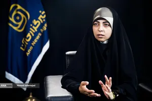 گفت و گو با الهام عابدینی خبرنگار و مجری تلویزیون