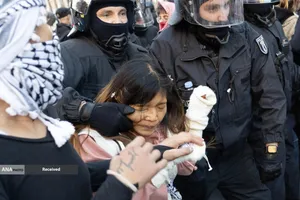 تظاهرات ده&zwnj;ها هزار نفر در برلین علیه حمایت آلمان از اسرائیل