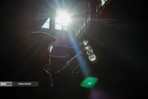 کارخانه شیشه