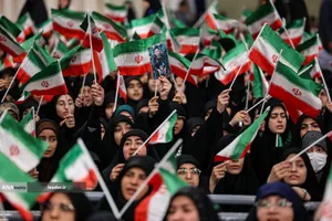 دیدار دانش&zwnj;آموزان و دانشجویان با رهبر معظم انقلاب