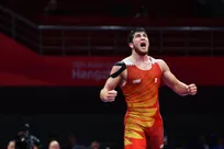 کشتی‌گیران روسی‌الاصل حاضر در مسابقات قهرمانی آسیا چه کسانی هستند؟