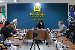 نشست علمی مکتب امام خمینی&zwnj;(ره) در اندیشه رهبر شهید انقلاب