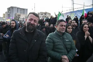  اجتماع مردم تهران در پی خبر شهادت حضرت آیت الله العظمی امام خامنه ای رحمته الله علیه رهبر عظیم الشان انقلاب اسلامی ایران