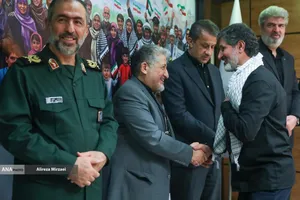 نشست جمعی از بسیجیان با بیژن رنجبر رئیس دانشگاه آزاد اسلامی