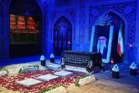 رونمایی از نماد مزار رهبر شهید انقلاب در محرم‌شهر میدان آزادی