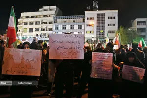 اجتماع مردمی در حمایت از رزمندگان اسلام و وداع با سردار شهید خادمی