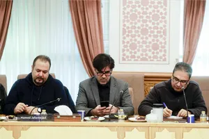 حضور خبرنگاران در نشست خبری مدیرعامل سازمان راهداری و حمل&zwnj;ونقل جاده&zwnj;ای 