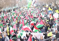 فجر-در-حریم-شمس‌الشموس-خروش-میلیونی-مردم-مشهد-از-قرآن-تا-پرچم-در-جشن-۴۷-سالگی-انقلاب-فیلم