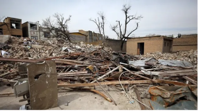 تخریب 961 واحد مسکونی در همدان در پی حملات آمریکایی - صهیونی