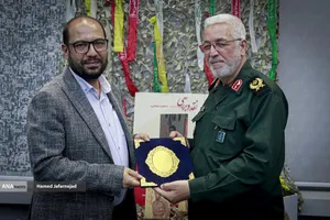 رونمایی کتاب &laquo;تو عاشق شدی&raquo; مجموعه خاطرات شفاهی سردار سیروس صابری از راویان دوران دفاع مقدس و جانشین فرماندهی سپاه تهران بزرگ و جواد کلاته عربی