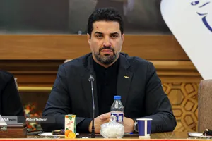 ابوذر شیرودی رئیس سازمان هواپیمایی کشوری در نشست خبری تمهیدات وزارت راه و شهرسازی برای مراسم تشییع رهبر شهید