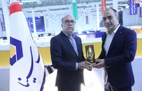 پایان-هفتمین-نمایشگاه-نفت-و-گاز-و-پتروشیمی-با-اهدای-تندیس-به-بانک-سینا