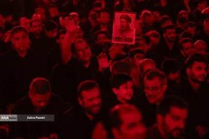 عزاداری محرم در میدان انقلاب اسلامی
