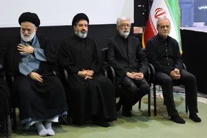 مراسم چهلم &laquo;رهبر شهید انقلاب&raquo; در تهران