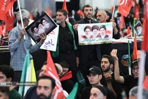 مراسم چهلم &laquo;رهبر شهید انقلاب&raquo; در تهران
