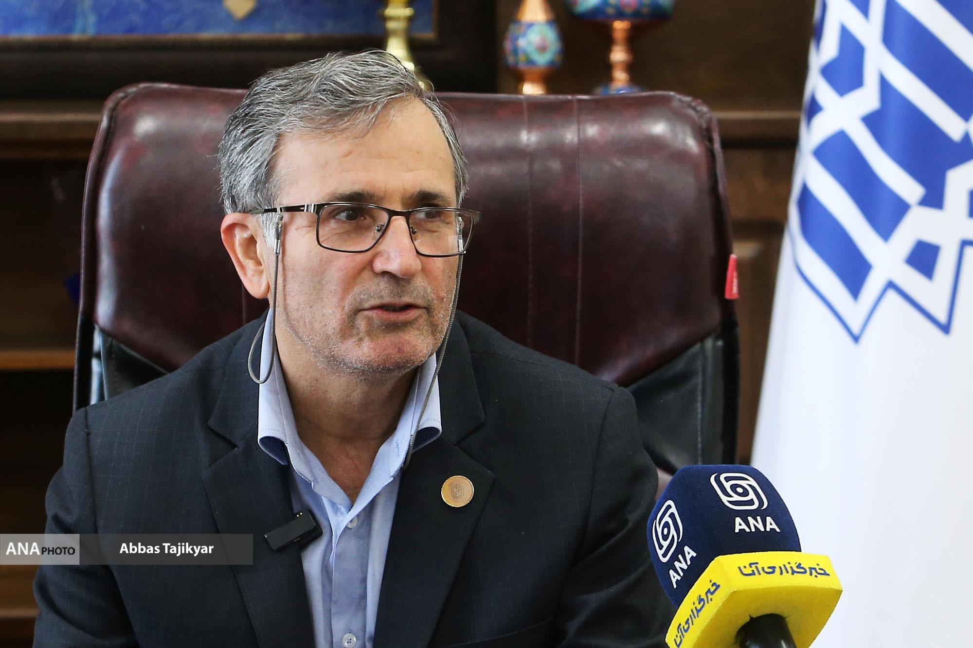 مصاحبه با رئیس خوارزمی////دانشگاه‌ها چگونه به هاب حل مسئله تبدیل می‌شوند؟/ دانشگاه‌ها بدون پیوند مؤثر با صنعت نمی‌توانند مسئله‌محور باشند