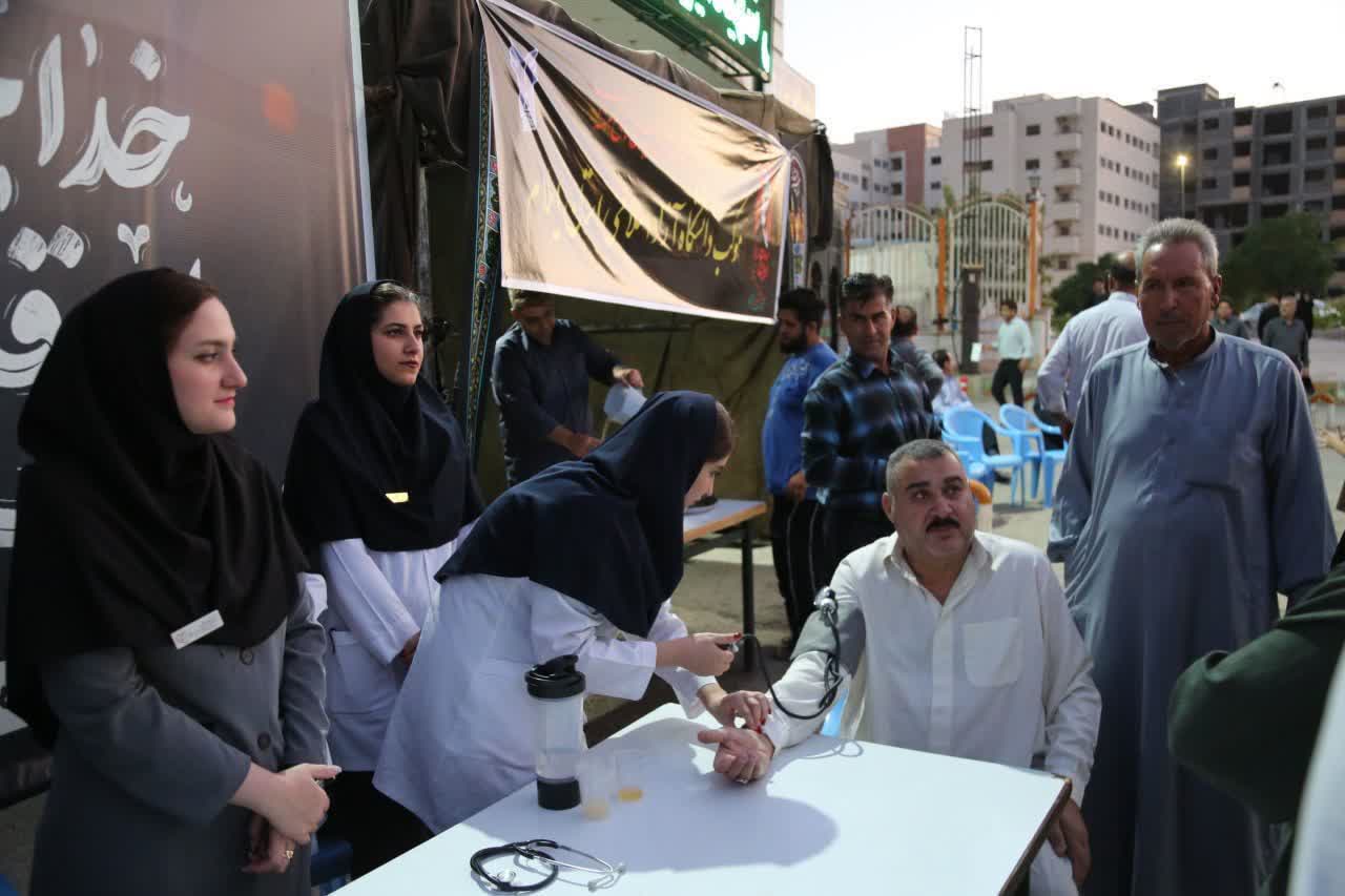 خدمات‌رسانی دانشگاه آزاد اسلامی در ایلام و مهران به زائران امام شهید