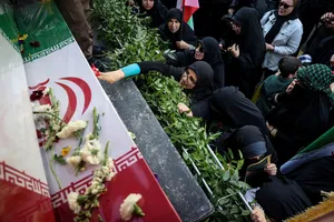 تشییع پیکر شهیدان لاریجانی، سلیمانی و شهدای ناو دنا
