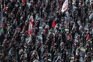 مراسم اقامه نماز بر پیکر امام شهید امت