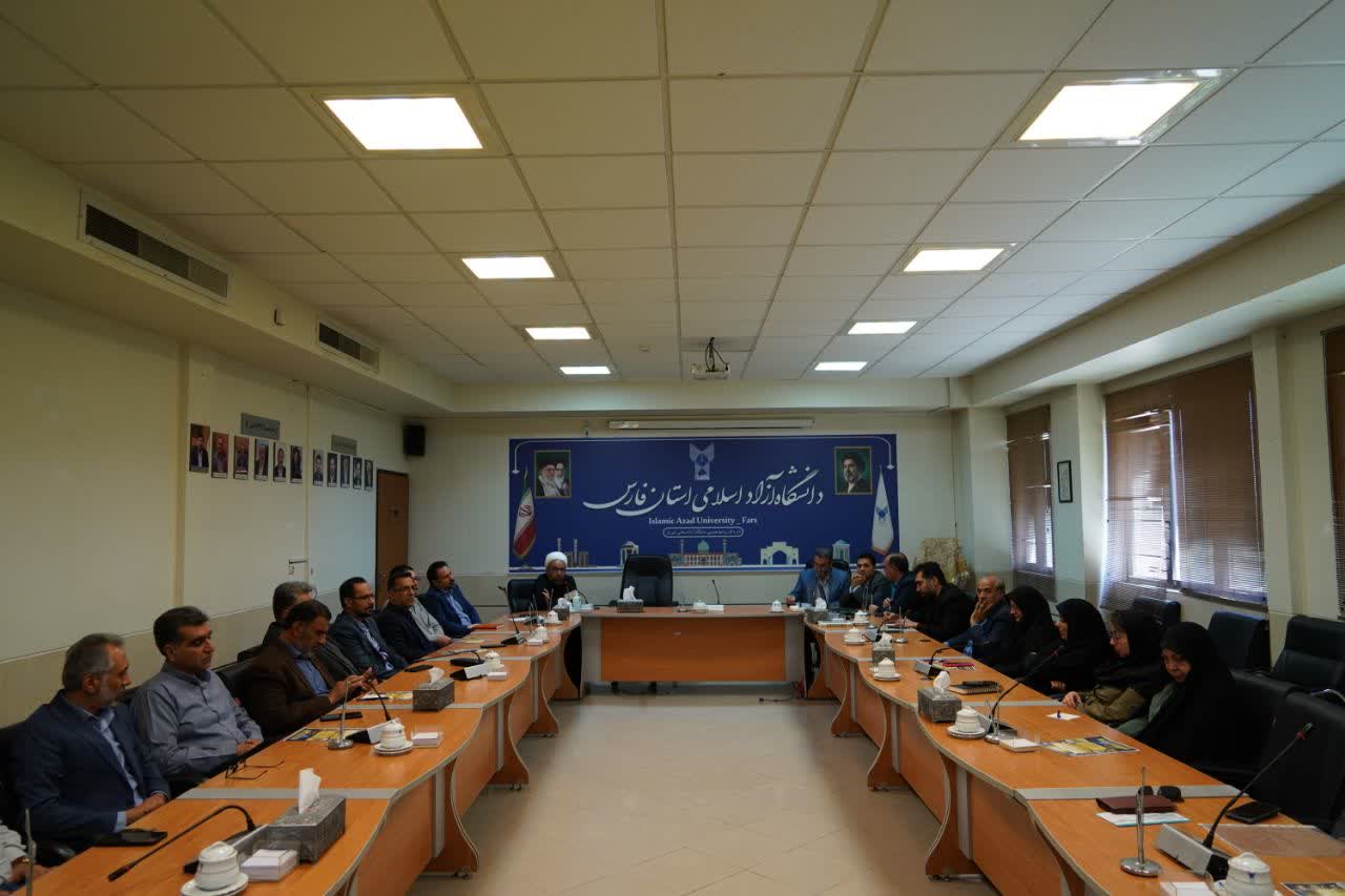 مراسم رونمایی از پوستر رویداد ملی حکاکان حماسه در دانشگاه آزاد اسلامی شیراز