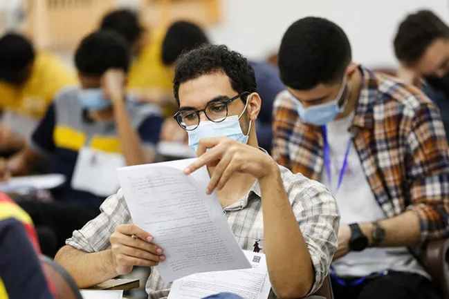 ممنوعیت تکرار مقطع تحصیلی برای اتباع غیرایرانی؛ ادامه تحصیل متخلفان متوقف می‌شود/ لزوم پرداخت شهریه برای پذیرفته‌شدگان روزانه