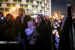 مراسم عزاداری در سوگ رهبر شهید انقلاب - میدان ولیعصر (عج)