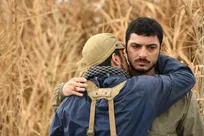 «مجنون» به اکران برخط رسید / پرفروش‌ترین فیلم دفاع مقدس مهمان خانه‌های مردم شد