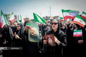 تشییع پیکر شهیدان لاریجانی، سلیمانی و شهدای ناو دنا
