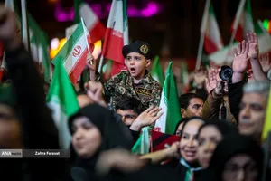 اجتماع مردمی در حمایت از رزمندگان اسلام