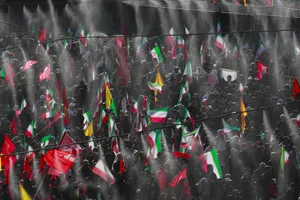 مراسم وداع با رهبر شهید انقلاب حضرت آیت الله سیدعلی خامنه&zwnj;ای (ره) و خانواده ایشان