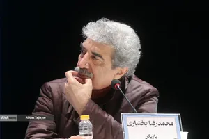 محمدرضا بختیاری بازیگر در نشست خبری فیلم سینمایی داد