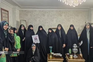 دیدار خادمیاران و یاوران رضوی با خانواده شهید محسن خاکساری