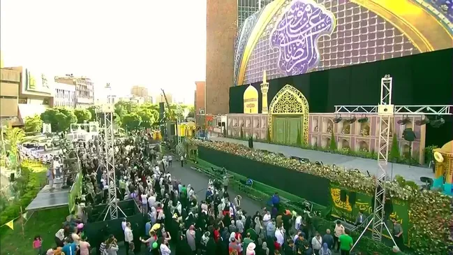 خیابان‌های ایران صحن امام رضا(ع) شد؛ طنین عشق در اجتماع بزرگ مردم و دانشگاهیان امام‌رضایی + فیلم و عکس