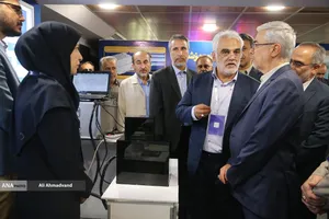 بازدید سرلشکر محمد باقری رئیس ستادکل نیروهای مسلح از نمایشگاه علمی دانشگاه آزاد 