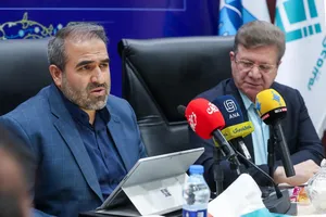 دکتر سیدمحمود هاشمی معاون علوم انسانی و هنر دانشگاه آزاد اسلامی