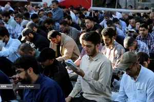 مراسم دعای عرفه در دانشگاه تهران