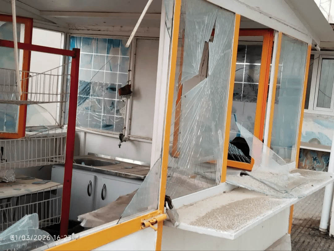 خسارت به دانشکده دندانپزشکی کرمانشاه پس از حملات هوایی دشمن