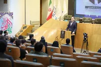 نگاهداری: فضیلت و شرافت دو خصلت حکمران موفق است