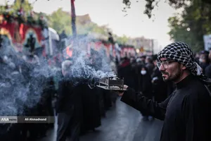 تشییع پیکر 100 شهید دوران دفاع مقدس همزمان با سالروز شهادت حضرت فاطمه زهرا(س) در تهران