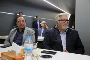 مراسم روز پرستار در بیمارستان حضرت امیرالمومنین(ع) با حضور رییس دانشگاه آزاد اسلامی