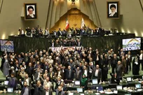 طنین شعار مرگ بر آمریکا و اسرائیل در صحن مجلس