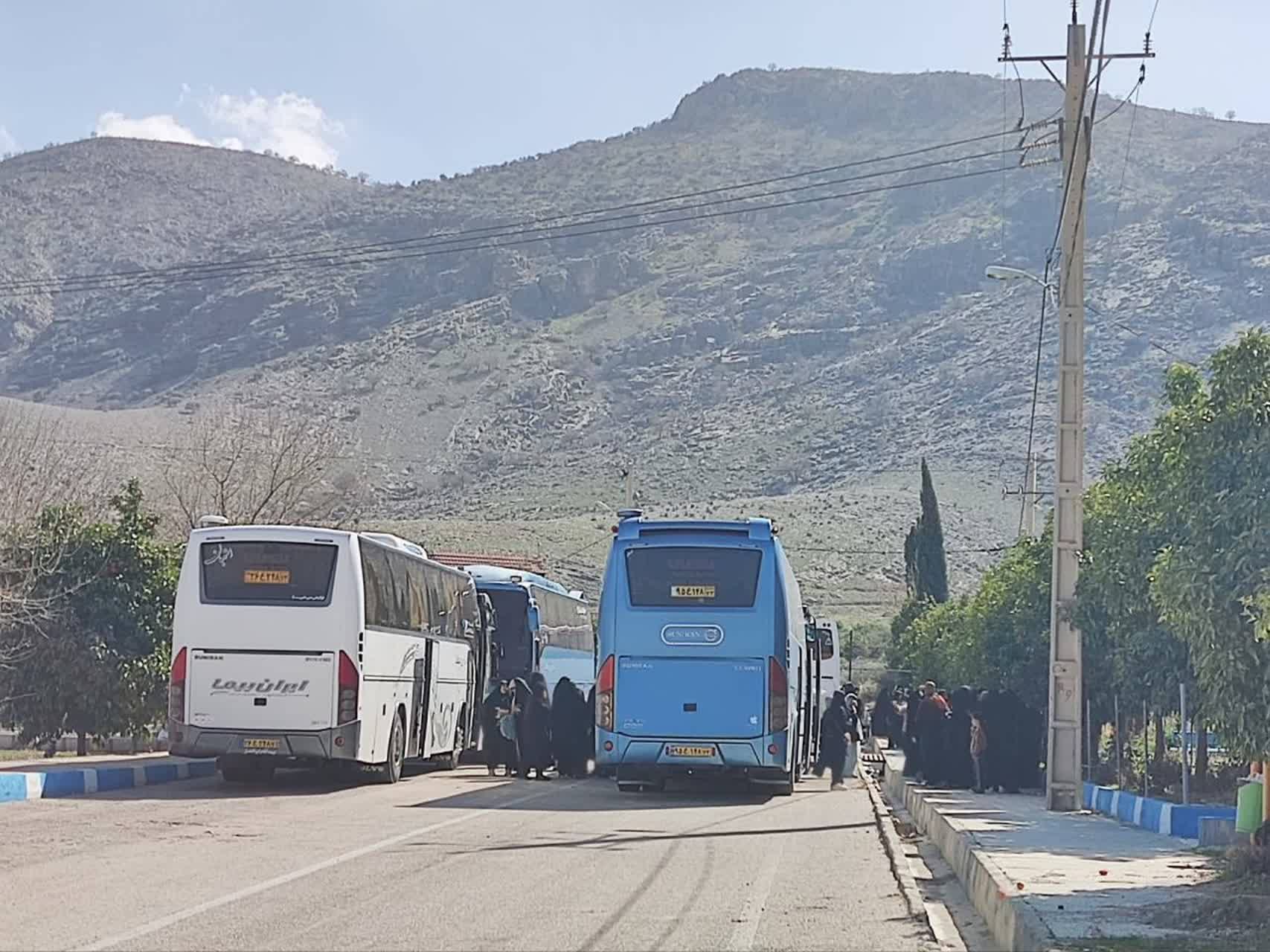 دانشگاه آزاد اسلامی ممسنی میزبان کاروان ۵ هزار نفره دانشجویی راهیان نور